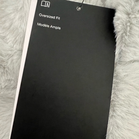 An oversized Swoosh logo meets luxe faux fur Sherpa in a wear-anywhere jacket - Picture 9 of 9